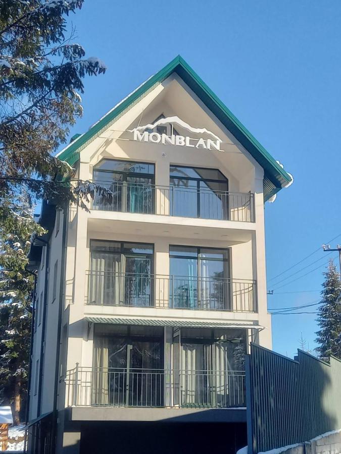 Отель Monblan 亚布卢尼齐亚 外观 照片